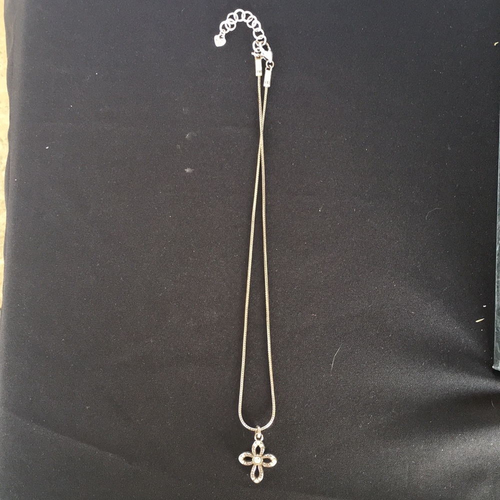 Cross necklace - Picture 2 of 2